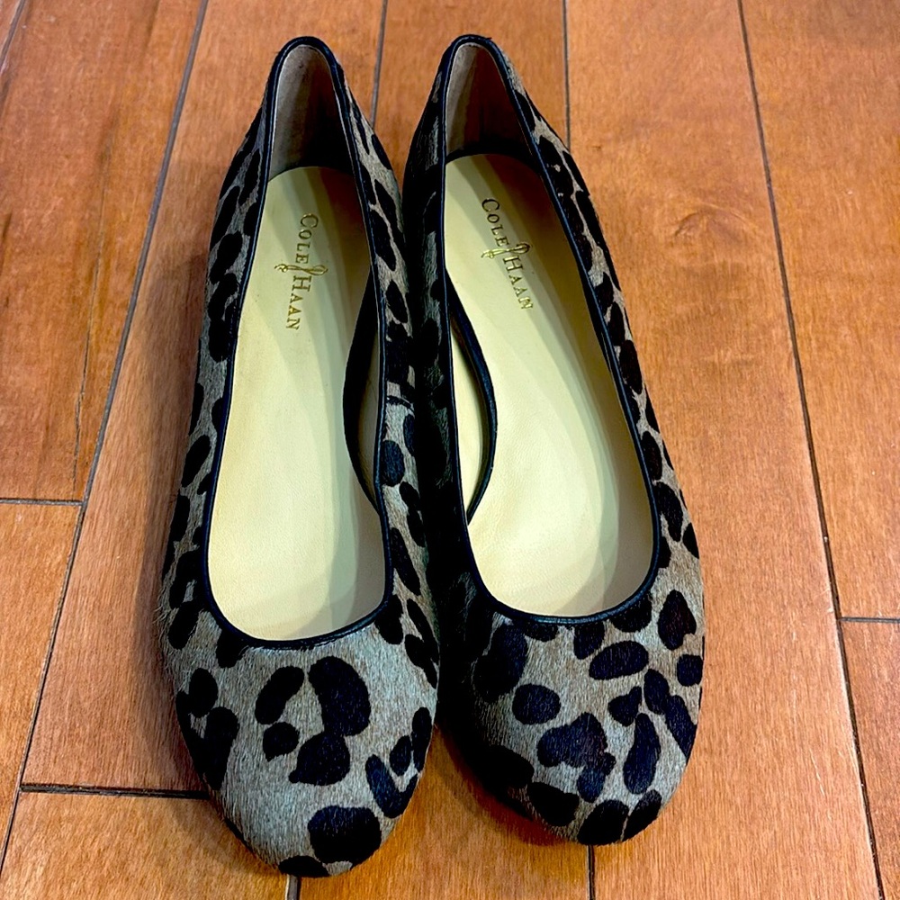 New without box Coke Haan Nike Air Leopard Flats size 6